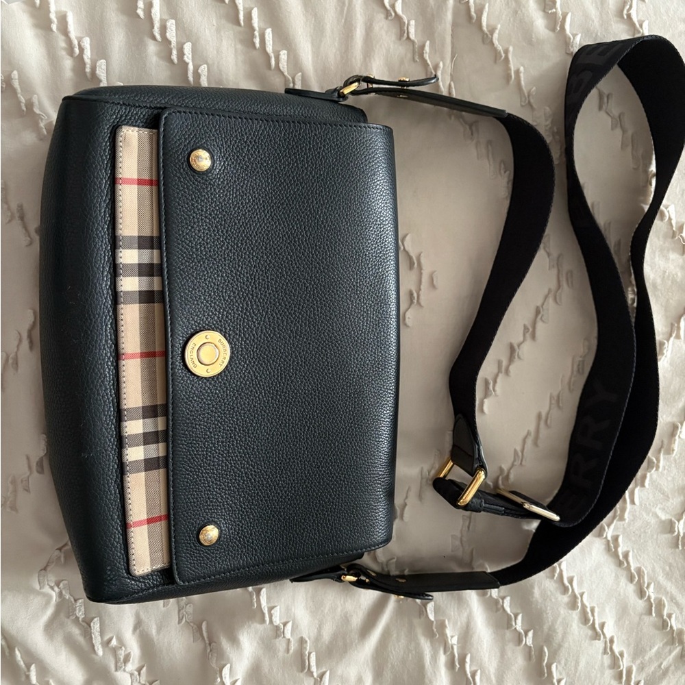 Burberry Black and Beige Crossbody Bag - Picture 2 of 7